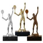 Tennis herre statuett i metall.