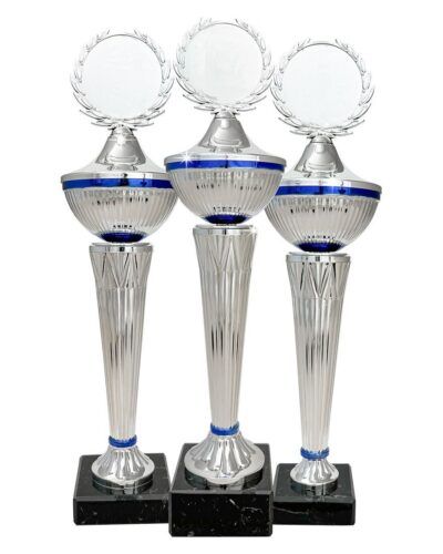 Sølvpokalserie med blå detaljer