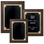Plakettserie med sort og gull-detaljer